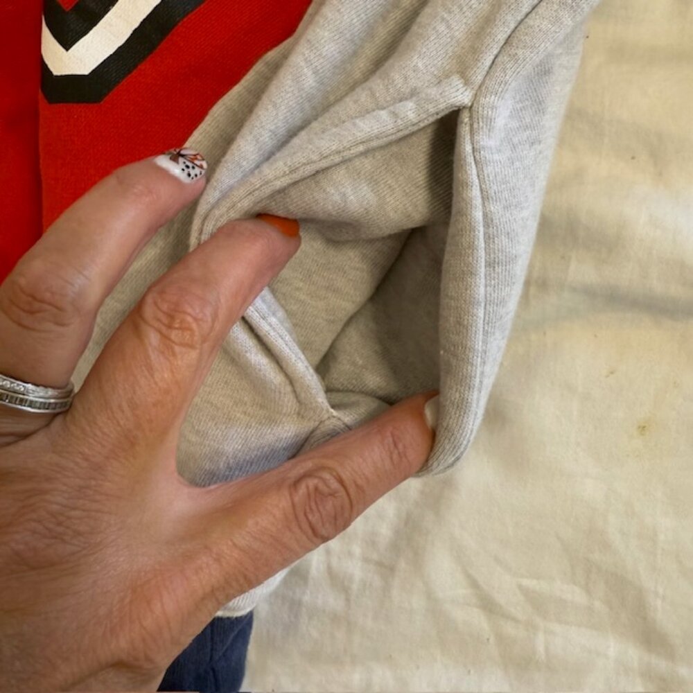 Vintage Disney Hoodie unisex M Red/Blue  Sweatshirt Sweater Mickey Mouse 90s Y2K - Picture 10 of 10